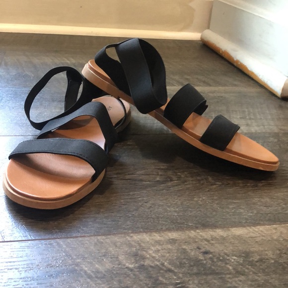 ARIZONA JEAN CO. BLK STRAP AROUND ANKLE SANDALS SIZE 10M - Picture 8 of 9